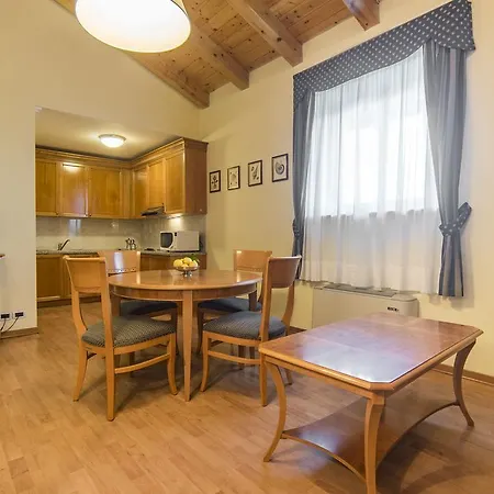 Residence Villa Spiaggia شقة فندقية 4*
