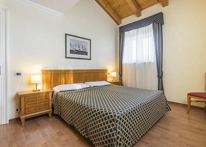 Residence Villa Spiaggia Lägenhetshotell 4*